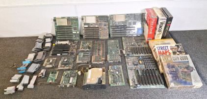 COLLECTION OF ASSORTED VINTAGE PC HARDWARE, SOFTWARE & MORE
