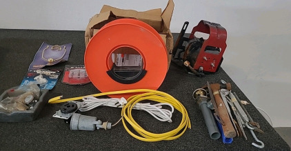 Various electrical wires, plugs and more