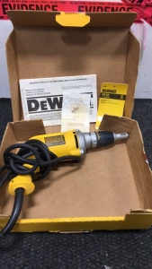 Dewalt VSR Drywall Screwdriver