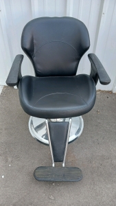 Salon Hair Cutting Chair Black