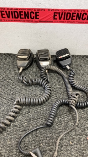 (3) Noise Canceling 2-Way Radio Microphones