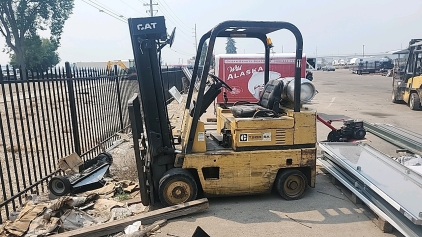 Caterpillar T50DSA Lift Truck