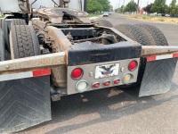 2002 PETERBILT 387 - REBUILT CAT DIESEL - 13 SPEED! - 16