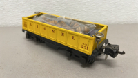 Lionel Trains Pre War #3652 Operating Gondola (Yellow) W/ Load 1939-1942 - 3