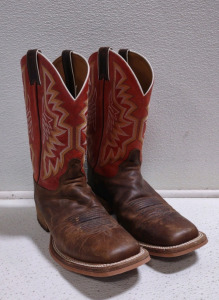 Nice Justin's Cowboy Boots (Red/ Brown) (Size 10)