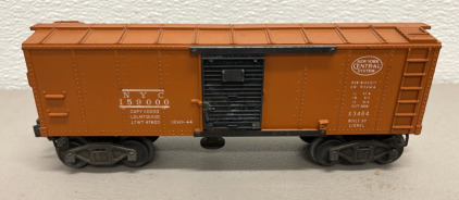 Lionel Trains Post War #159000 NYC Operating Box Car