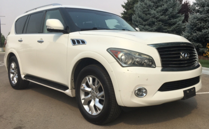 2012 INFINITI QX56 - 3RD ROW SEATING - BACKUP CAMERA!