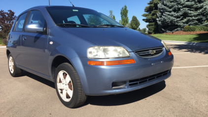 2006 CHEVROLET AVEO - 75K MILES - MANUAL!