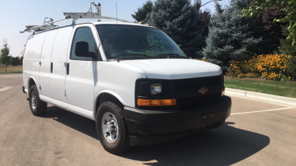 2017 CHEVEROLET EXPRESS 2500 - ROOF RACK!