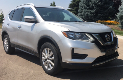 2017 NISSAN ROGUE SV - BACKUP CAMERA!