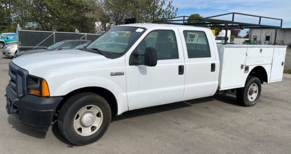 2006 Ford F-350 - 2WD - Tool Bed