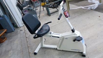 Vision Fitness R2200 Exercise Bike