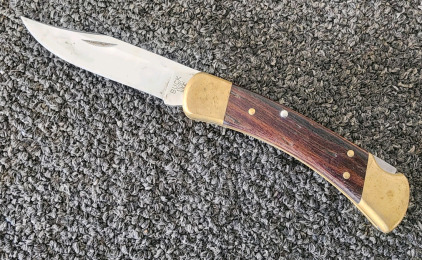 Buck 110 Folding Pocket Knife