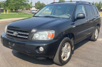 2006 TOYOTA HIGHLANDER - 4X4 - HEATED SEATS!