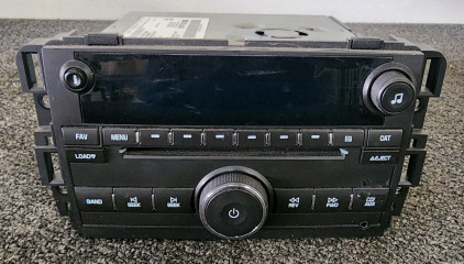 Yukon XL Radio/CD Player