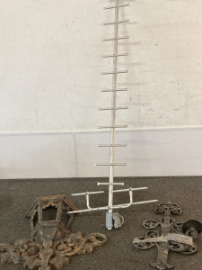Large External Antenna, (2) Ornate Wall Hangings. Please Inspect.