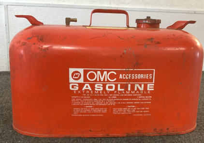 Vintage 6 Gallon OMC Fuel Can. please Inspect.