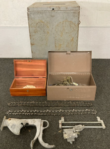 Jelwery Box, Box Full of Keys, Chains, and More!