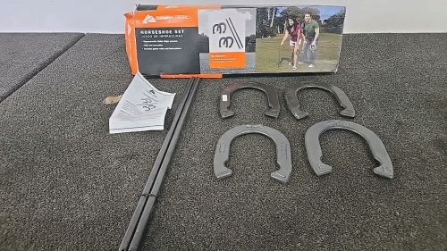 (1) Ozark Trail Horseshoe Set