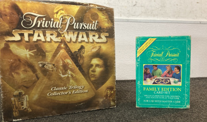 Trivial Pursuit Star Wars Classic Trilogy Collectors Edition, Trivial Pursuit Family Edition. Please Inspect.