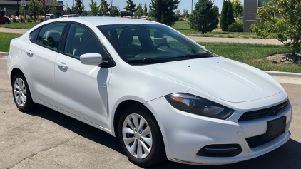 2014 DODGE DART - CLEAN!