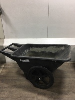 Rubbermaid Yard Cart