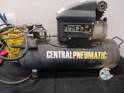 Central pneumatic air compresser. powers on