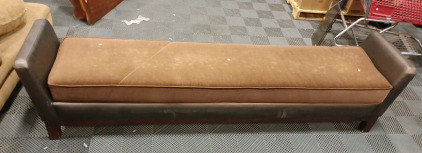 (1) Bench - Front Entry - 8'