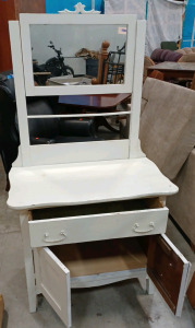 (1) Cabinet w/ Drawer & Swivel Mirror - 61.25" &times; 33.25"