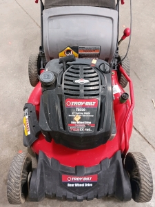 Troy built lawnmower 21 inch cutting width