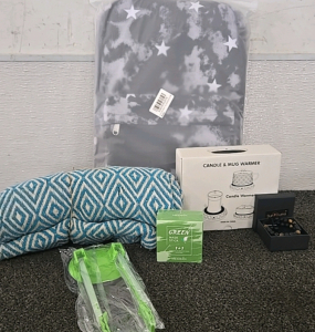 (1) Star Design Backpack (1) Full Cotton Throw Blanket (1) Sun Lluma Bracelet (1) Sandwich Bag Holder (1) Candle/Mug/Wax Melter/Warmer (1) Green Mask Stick