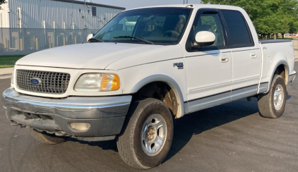 BANK REPO - 2001 FORD F-150 - 4X4!