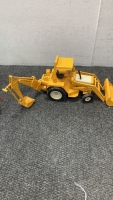 Die Cast International Metal Front Loader/Backhoe 1/12th Scale