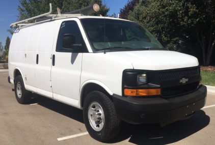 2013 CHEVROLET EXPRESS - TOOLBOX - ROOF RACK!