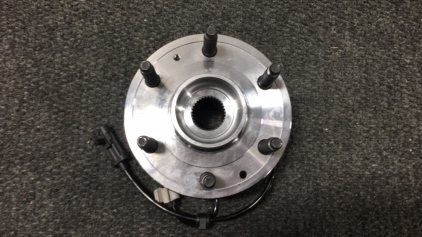 Chevy/gmc 4wd front wheel hub 6 lug