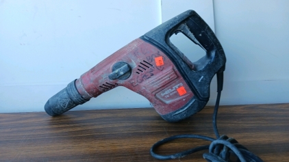 Hilti TE500AVR Demolition Hammer