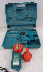 (1) Makita Power Drill w/ 2 Batteries & Charger & Hardcase