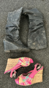 (2) Pairs of Women's Shoes