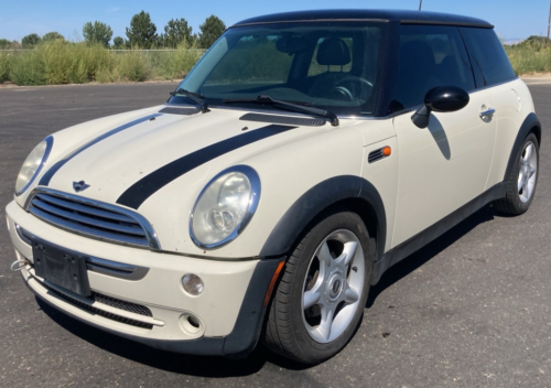2006 MINI COOPER - LEATHER HEATED SEATS!