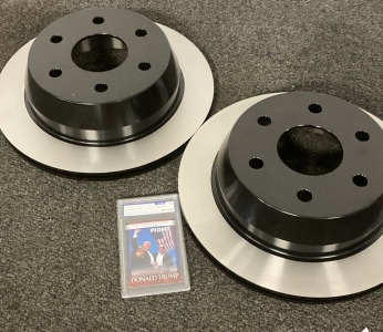 (2) WAGNER BD125655E BRAKE ROTORS, (1) DONALD TRUMP LIMTIED RUN - SPECIAL EDITION ASSASSINATION ATTEMPT CARD.