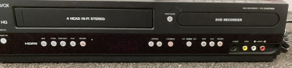 MAGNAVOX VHS DVD COMBO (TESTED DOES TURN ON).