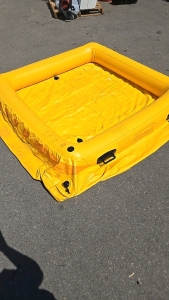 (1) Coleman 6 Person Raft