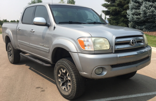 2006 TOYOTA TUNDRA - 4X4!