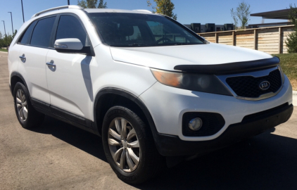 2011 KIA SORENTO - TINTED WINDOWS!