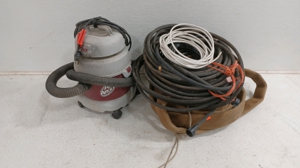 (1) 30' Fure Hose (1) 7HP Shop•Vac (1) Black Hose (2) Coax Cable