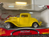 American Graffiti 1932 Ford Collectable - 2