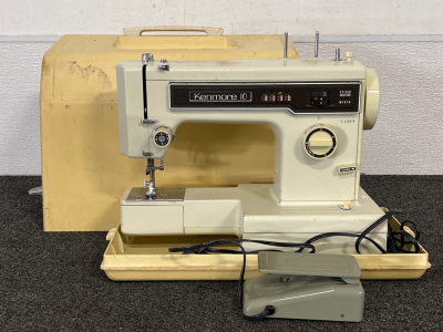 Vintage Kenmore 10 Sewing Machine With Case