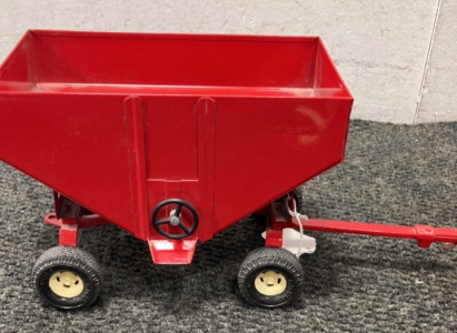 Ertl Vintage Grain Hopper