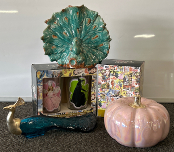 Vintage Wizard Of Oz Glasses, Ceramic Pumpkin, & Peacock Decor