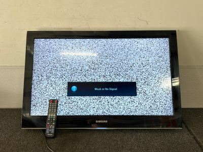 Samsung Tv With Power Cord and Remote